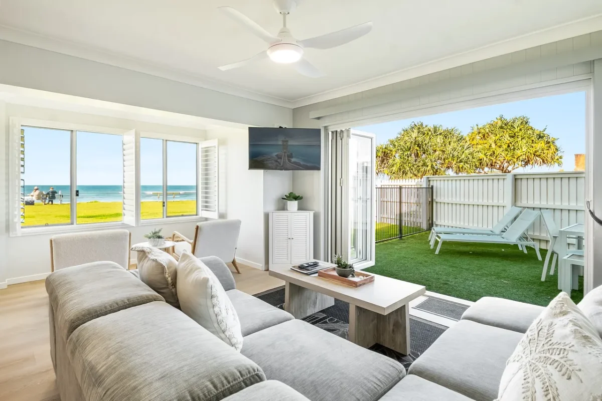 Apartment 4B – Sandbar