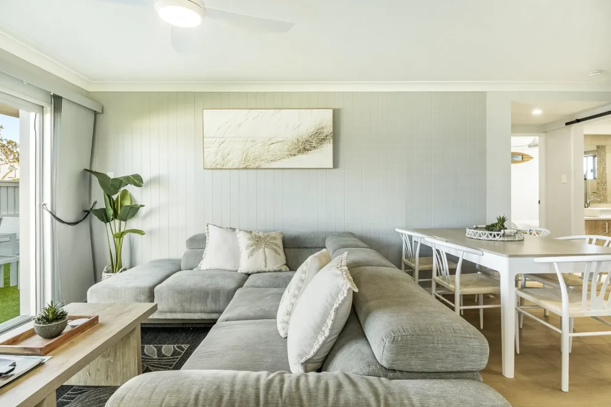 Apartment 4B – Sandbar