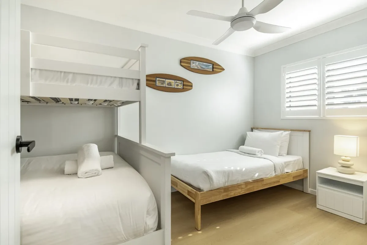 Apartment 4B – Sandbar