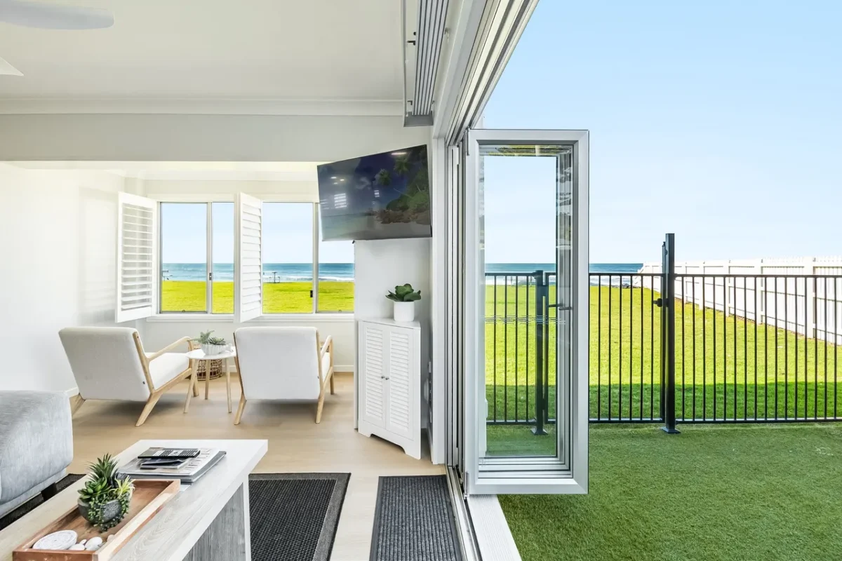 Apartment 4B – Sandbar