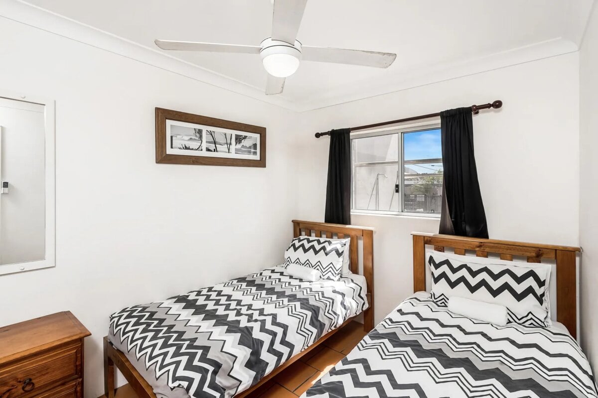 Apartment 4B – Sandbar