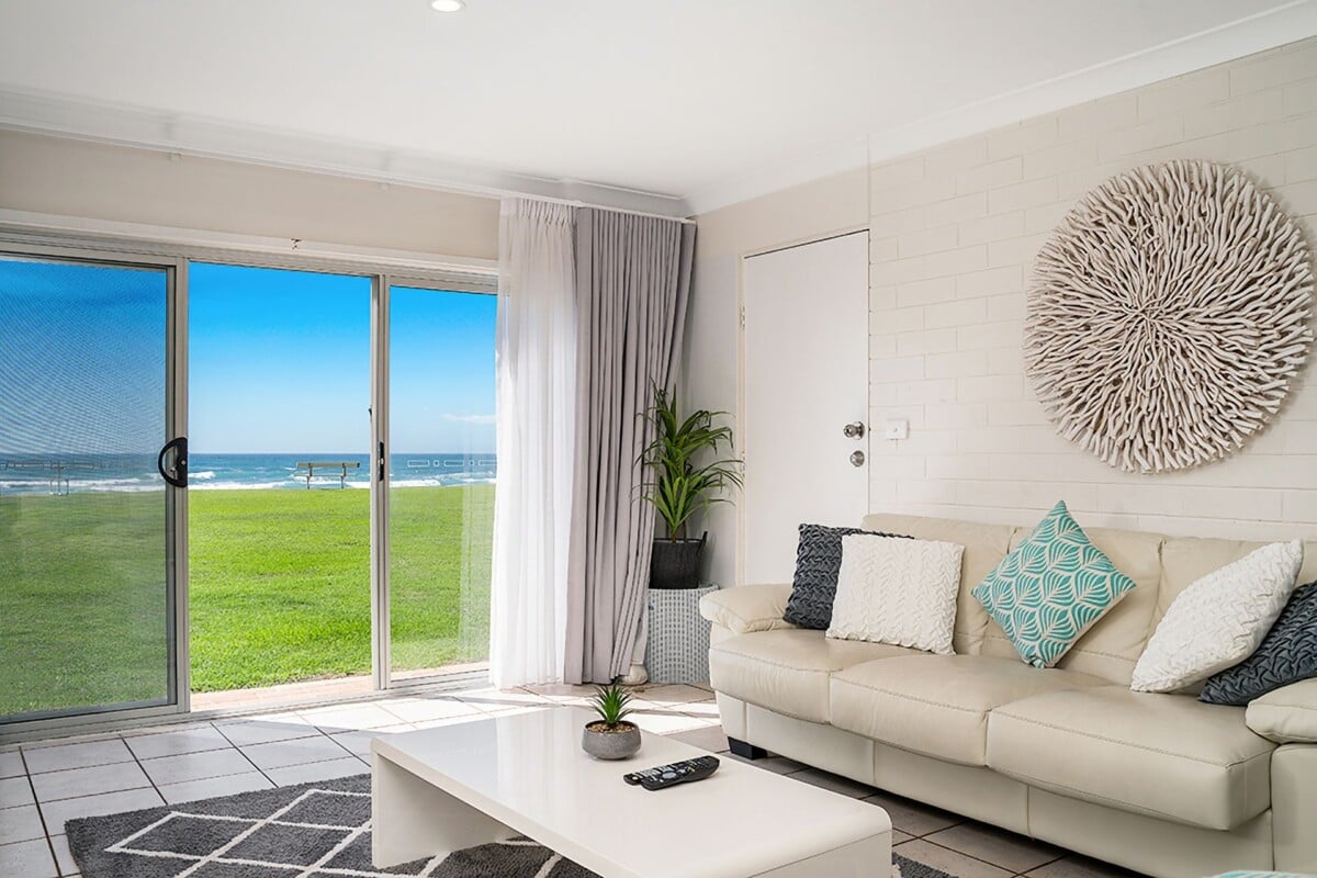 Apartment 1B – Absolute Beachfront