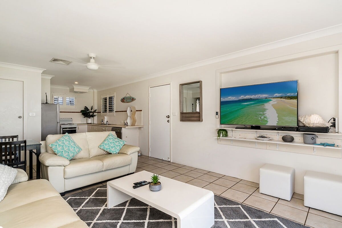 Apartment 1B – Absolute Beachfront