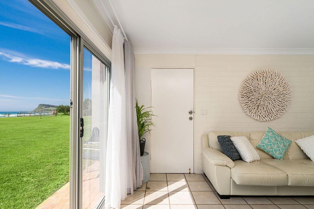 Apartment 1B – Absolute Beachfront