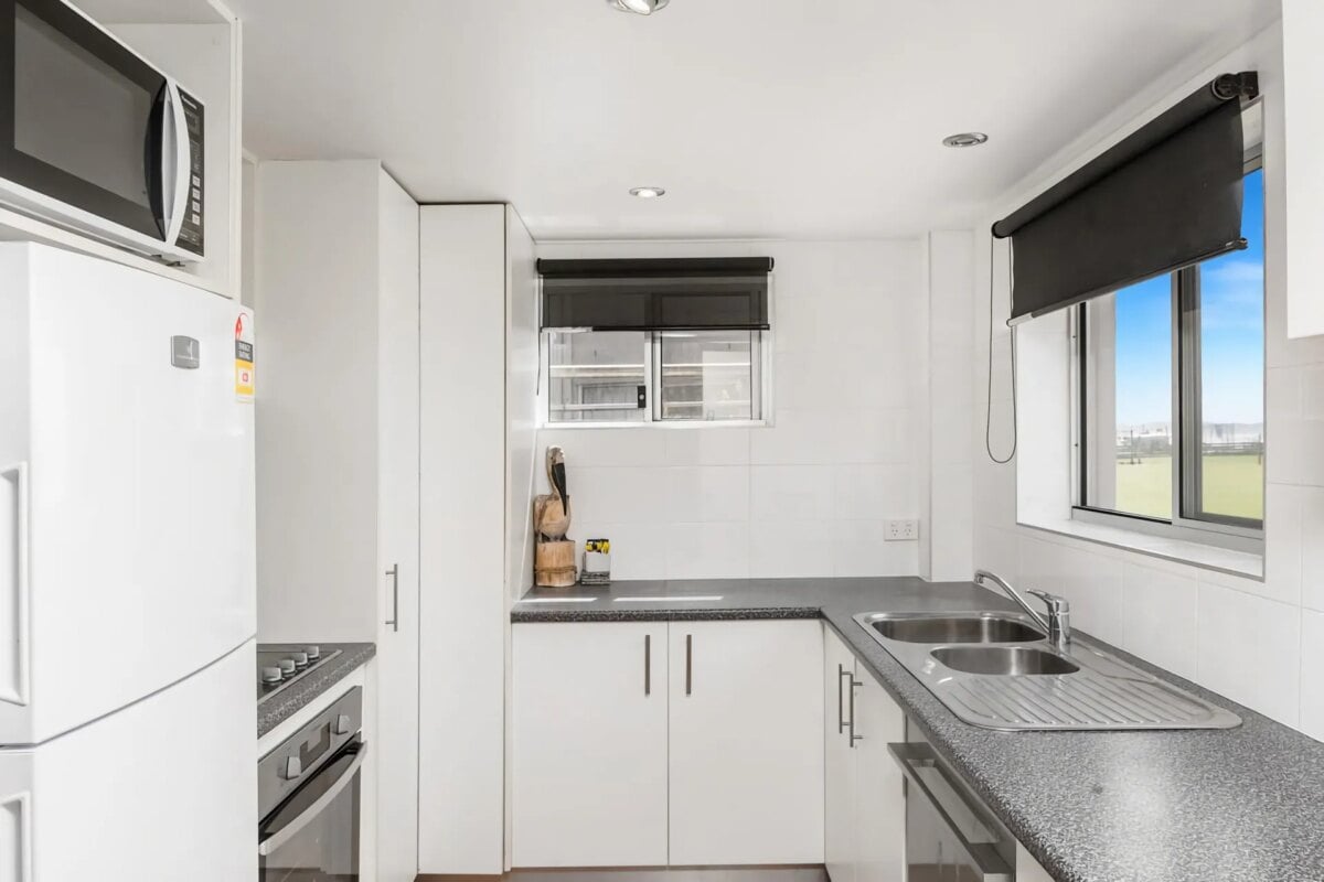 Apartment 4B – Sandbar